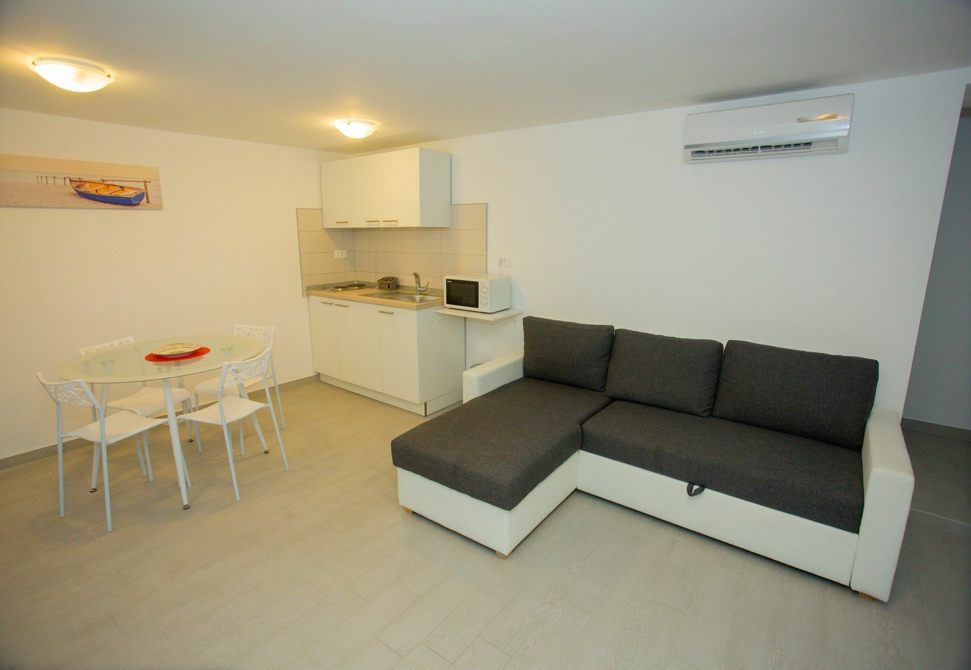 טרוגיר Apartments Marly מראה חיצוני תמונה